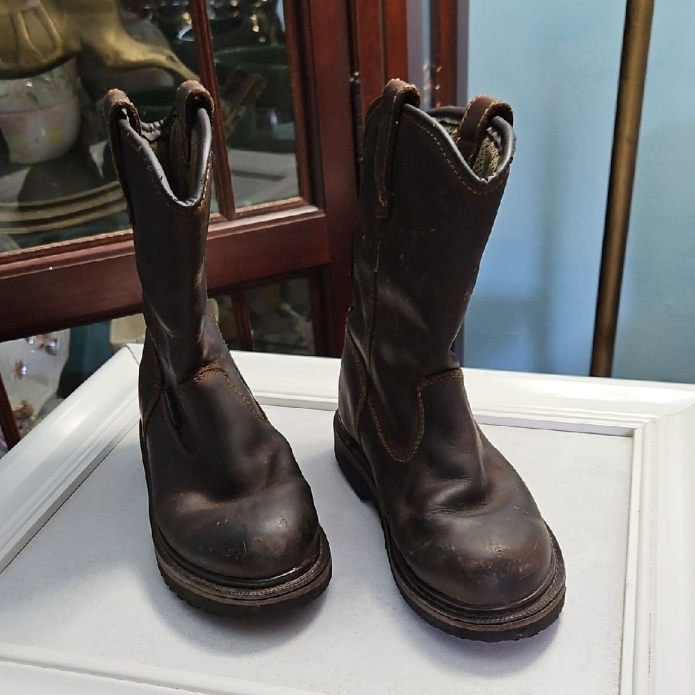 Boys Carolina Brown Leather Weatherproof Boots - Round Toe - Size 1.5M
